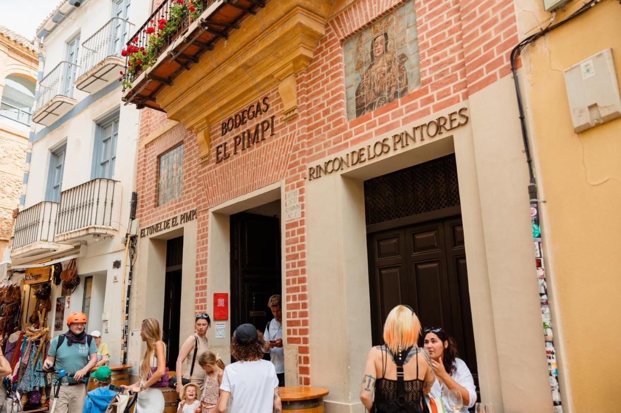In The Historic Center Of Malaga, Very Close To The Beach And The Ave Train Station, With Private Parking ภายนอก รูปภาพ