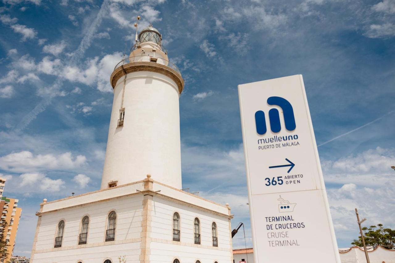 In The Historic Center Of Malaga, Very Close To The Beach And The Ave Train Station, With Private Parking ภายนอก รูปภาพ