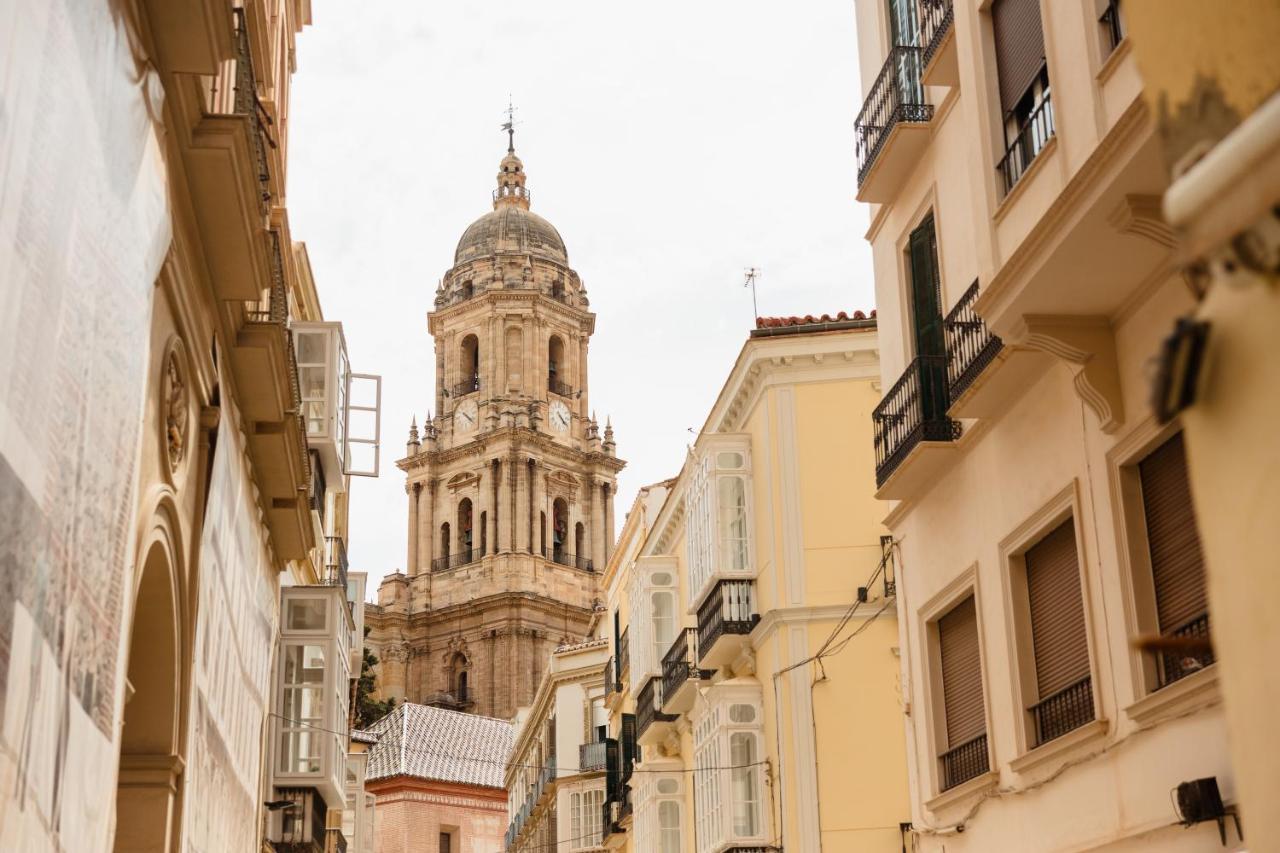 In The Historic Center Of Malaga, Very Close To The Beach And The Ave Train Station, With Private Parking ภายนอก รูปภาพ